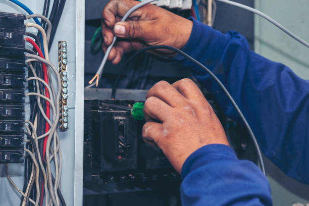 Best Emergency Electrical Repair  in Fruitville, FL